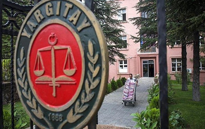 Yargıtay, kaymakama ‘bostan korkuluğu’ diyen çiftçiyi suçsuz buldu