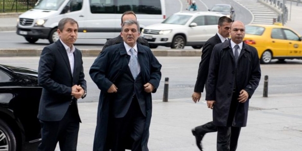 Abdullah Gül'ün korumasından 'makam aracı' açıklaması: 18 değil, 17; bazen yetmiyor…