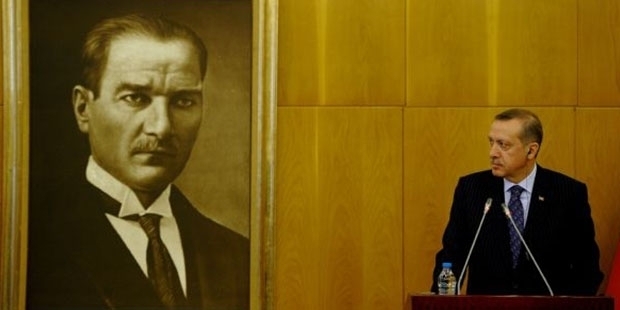 "AK Parti, artık inceden Atatürkçü takılacak"