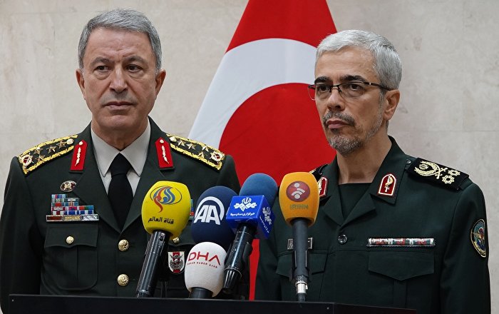 Akar, İran’da: İki ülke arasındaki iş birliğini geliştirmeliyiz