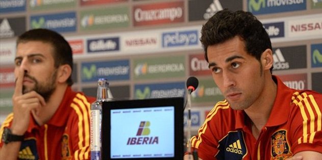 ARBELOA’DAN PİQUE’YE ŞOK CEVAP!