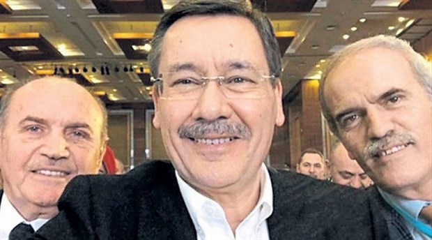 Belediye Başkanlarının istifasının ardından muhalefetten ‘yerel