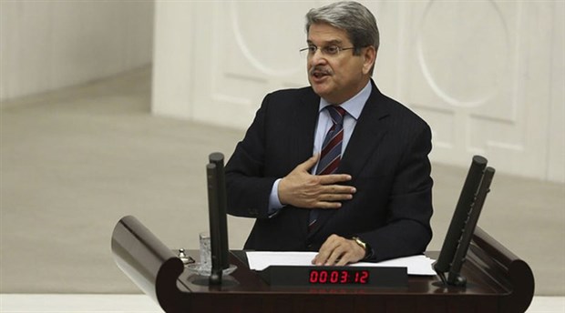 CHP İzmir Milletvekili Aytun Çıray partisinden istifa etti