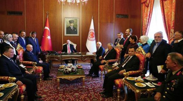 CHP’li Tezcan: Biz o fotoğrafın parçası olmayacağız