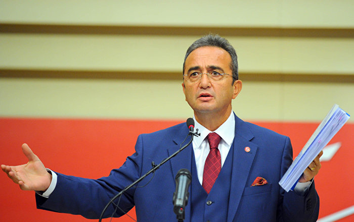 CHP’li Tezcan’dan AYM Başkanı Arslan’a: Korkuyor musunuz, yakışıyor mu hiç?