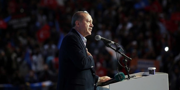 Cumhurbaşkanı Erdoğan'dan 29 Ekim mesajı: Cumhuriyetimize hayat veren ruh dimdik ayakta