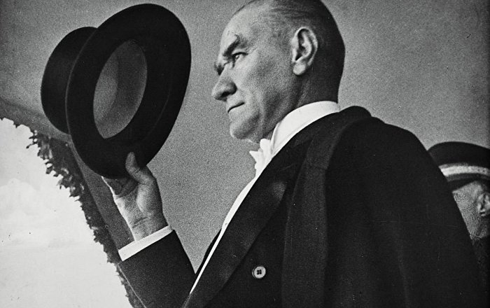 KKTC’DE 10 KASIM ATATÜRK’Ü ANMA 9 KASIM’A ALINSIN TEKLİFİ TEPKİLERE NEDEN OLDU