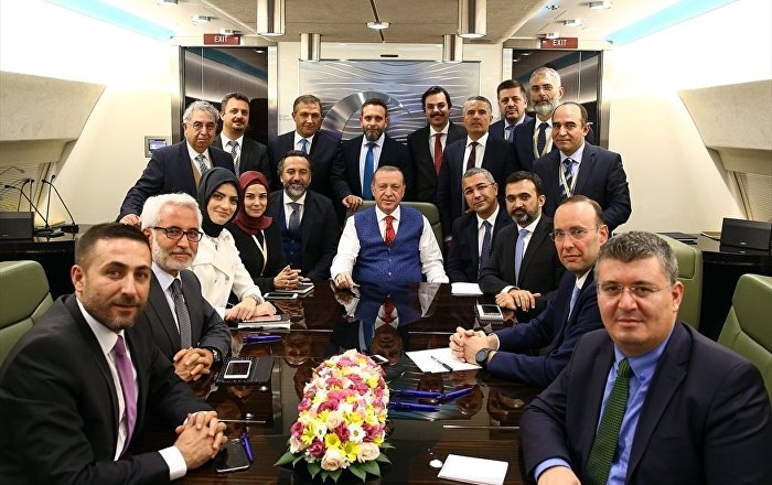 Erdoğan: Makama gelirken iyi, ‘boşalt’ demek neden yadırganıyor?