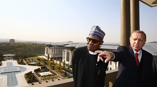 Erdoğan ve Buhari resmi öğle yemeğinde bir araya geldi