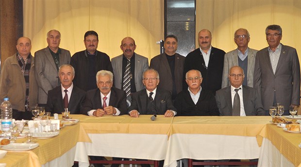 Eskişehir’de MHP’nin eski yöneticilerinden toplu istifa