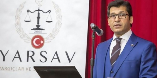 'FETÖ'den tutuklu eski YARSAV Başkanı Murat Arslan'a insan hakları ödülü