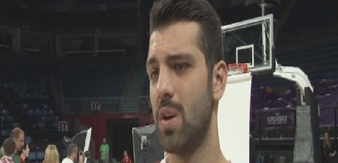 Galatasaray Odeabank Kaptanı Göksenin Köksal: "Böyle bir camiada kaptan olmak büyük bir gurur"