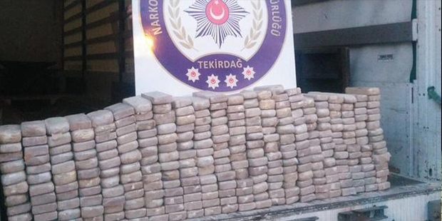 İstanbul'a giden TIR'da arama; 152 kilo eroin ele geçirildi!