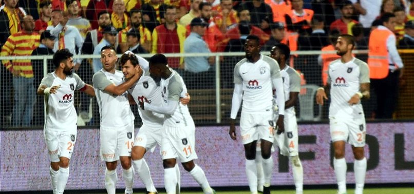 İzmir'de kazanan Başakşehir!