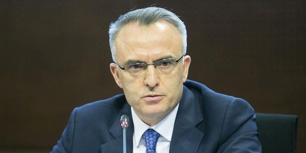 Maliye Bakanı hastaneye kaldırıldı