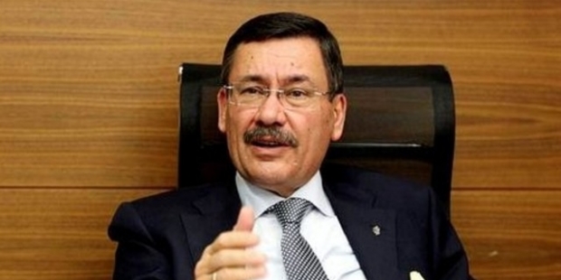 "Melih Gökçek, istifa ettikten sonra da AKP'de kalacak"