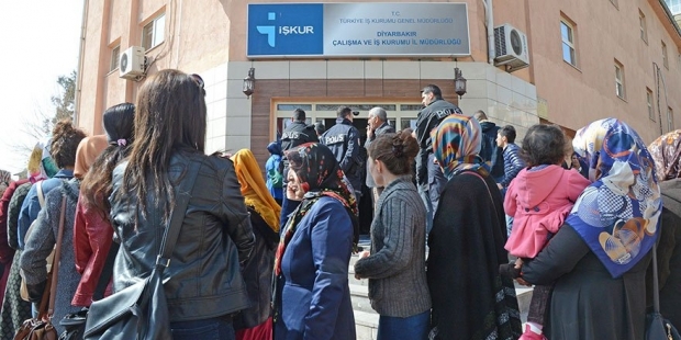 MHP milletvekili: İŞKUR üzerinden kamuya alınacak işçiler için AKP özel liste gönderiyor