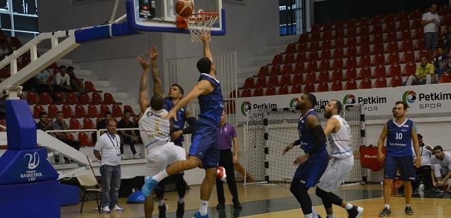 Petkim Spor – Türk Telekom maç sonucu: 77-83