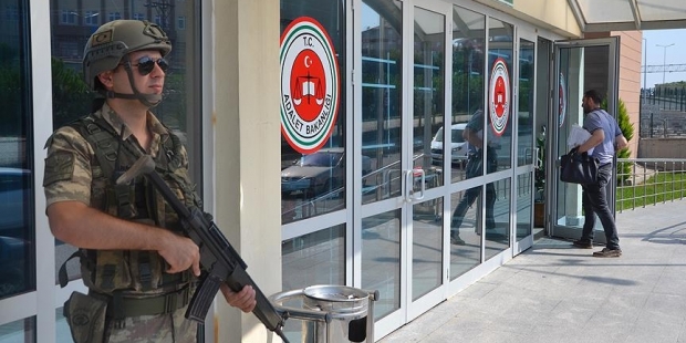 Polis Akademisi Sınavı soruşturmasında 18 tutuklama