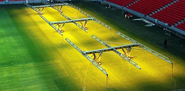 Samsunspor Stadı’nın çimleri yenileniyor