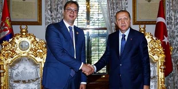Sözcü: 22 yıl önce binlerce Müslüman'ı katleden Sırplardan 'helal et' alacağız, afiyet olsun!
