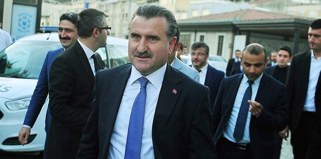 Spor Bakanı Bak’tan yabancı sınırı açıklaması