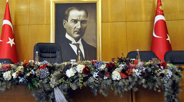 Toplantıyı iptal etti, Kiev’de konuştu