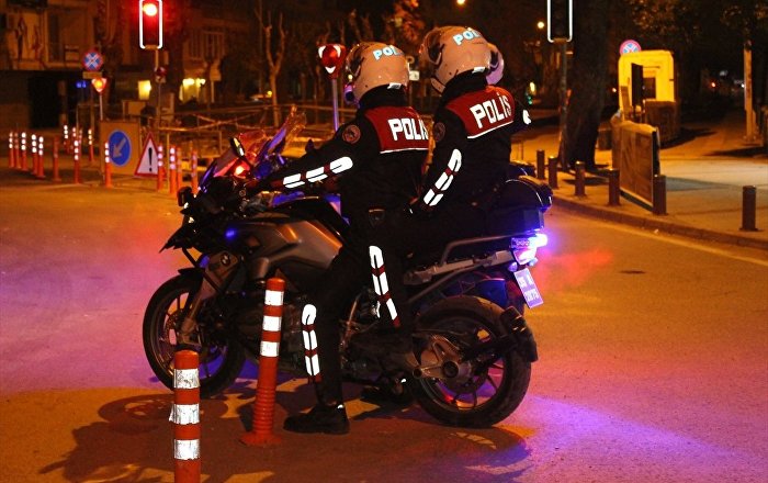 Türkiye genelinde, 7 bin 925 polisin katılımıyla ‘Onlar Artık Aranmıyor-6’ operasyonu