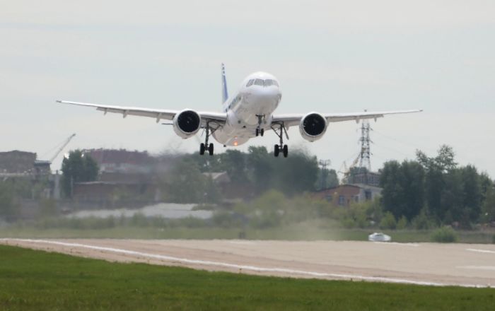 Türkiye’ye giden Rus uçağı bomba şüphesiyle Ukrayna’ya acil iniş yaptı