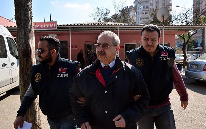 Tutuklu ABD konsolosluğu çalışanından 1 dolar savunması: Esnaf para üstü olarak veriyordu