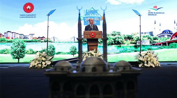 24 yıldır yönetmiyormuş gibi!..