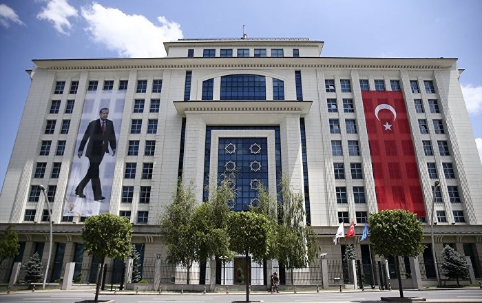 AK Parti yönetiminden kararsızları ikna için ‘dil ve üslup’ uyarısı