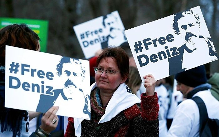 Almanya Cumhurbaşkanı Steinmeier: Deniz Yücel’in tutukluluğu skandaldır