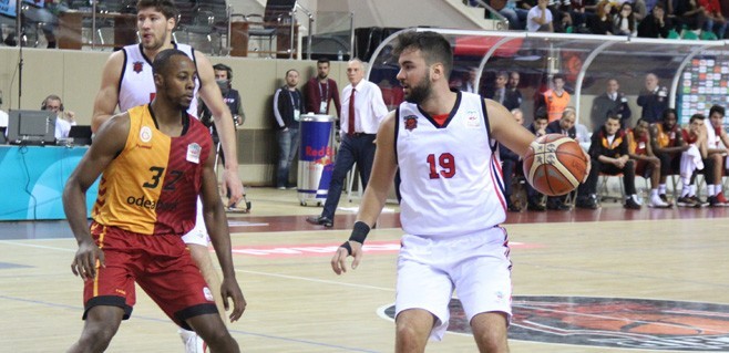 Buğrahan Tuncer performansıyla dikkat çekiyor