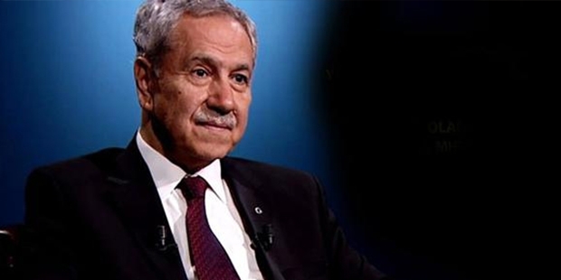 Bülent Arınç 'yeni parti' iddialarına yanıt verdi; "Kurucular listesinden neden çıkarıldınız" sorusunu yanıtladı