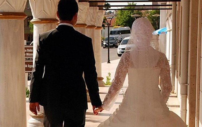 Erdoğan müftülere nikah kıyma yetkisi veren yasayı onayladı