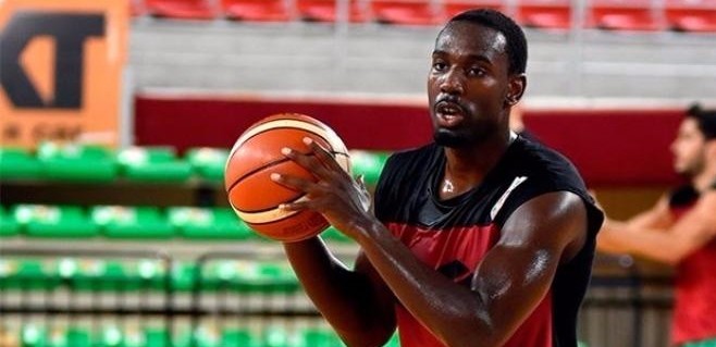 Pınar Karşıyaka'da 1 dakika bile oynayamadı ve gitti!