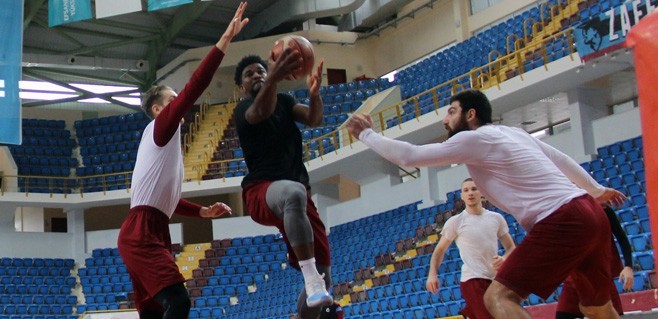 Trabzonspor Basketbol takımı hazırlıklarını sürdürüyor