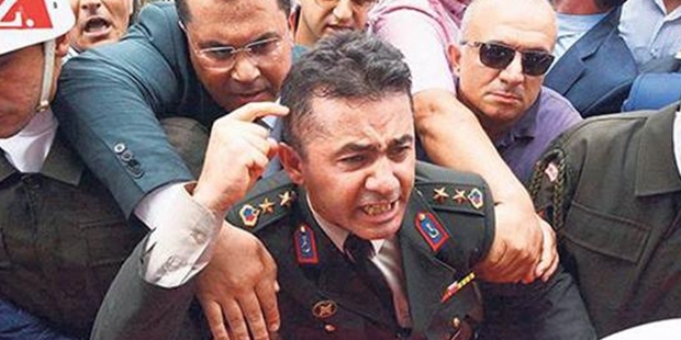 Yarbay Mehmet Alkan: Beni 'FETÖ'cü' diye ihbar eden kişi kurmaylık sorularını aldı, himmet verdi