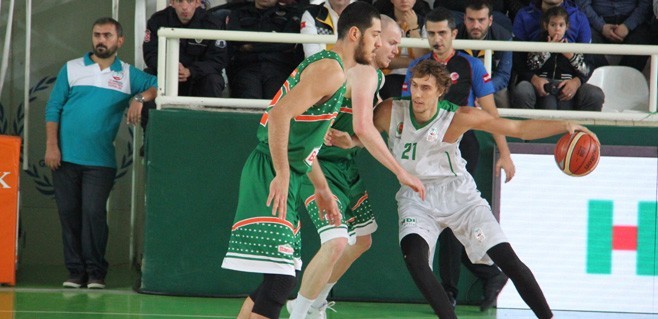 Yeşilgiresun Belediyespor: 76 – Banvit: 81