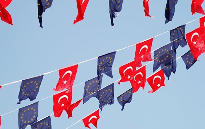 AB ile vize muafiyeti için yeni adım: Belge hazır, Erdoğan kabul ederse 12 Aralık’ta sunulacak