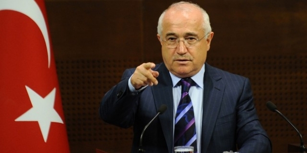 Cemil Çiçek'ten 'Reza Zarrab' açıklaması: Kimin elinde ne var bilemiyoruz