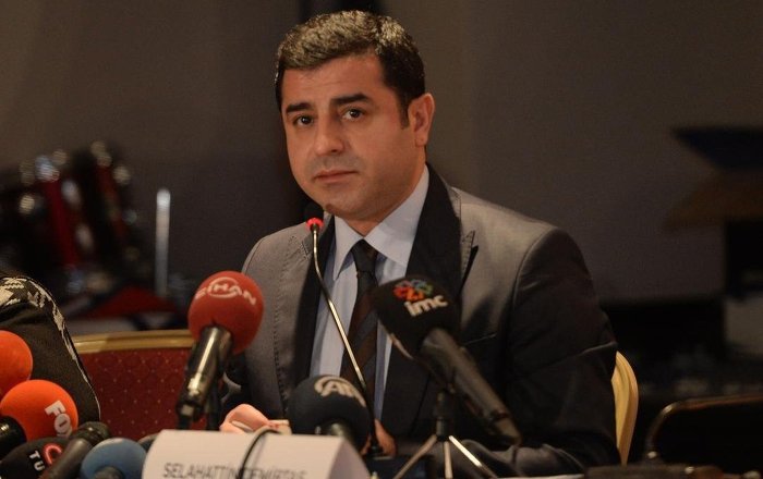 Demirtaş’tan partisine ‘Benimle ilgili karar verin’ mesajı