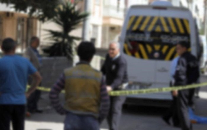Kiracısıyla kavga eden ev sahibi, araya giren damadını öldürdü