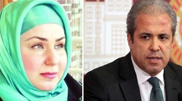 Akit yazarından AKP’li vekile: Gerdan kıra kıra arkamdan küfür