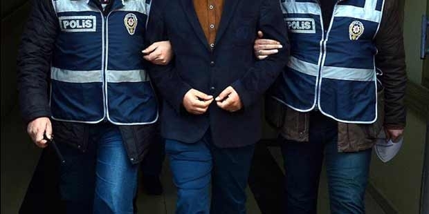 Ankara'da HDP yöneticileri ve gazetecilere operasyon