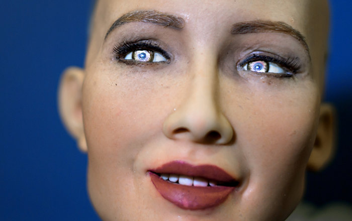 Dünyanın ilk vatandaş robotu Sophia, Türkiye’ye geliyor