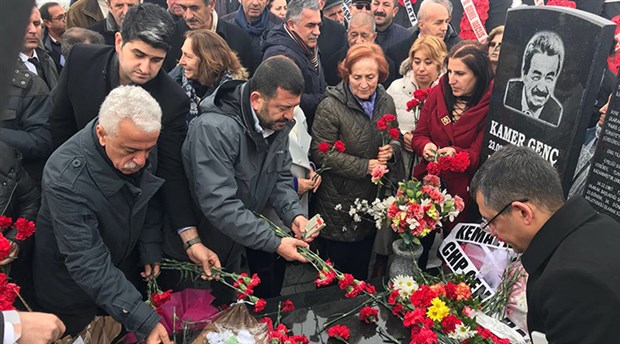 Kamer Genç, mezarı başında anıldı