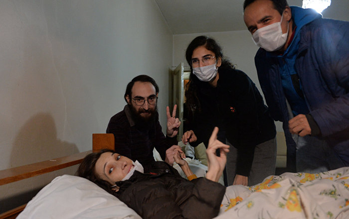 Nuriye Gülmen: Açlık grevini sonlandırıyoruz