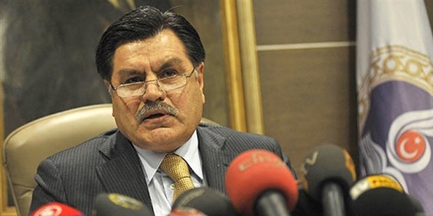Oğlu için yakalama kararı çıkarılan eski AYM Başkanı Haşim Kılıç'tan ilk açıklama